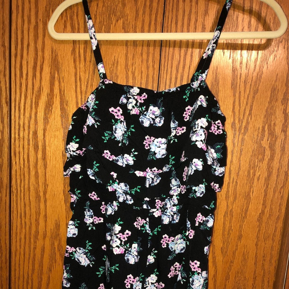 Black Floral-Patterned Romper (Size Extra Small)